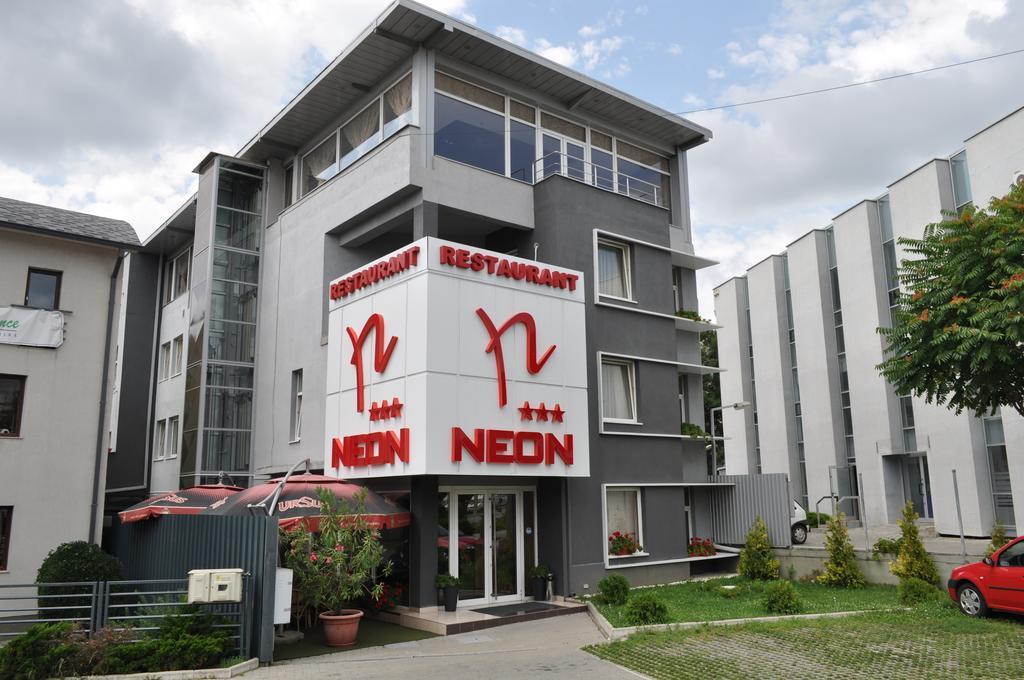 Hotel Neon Timisoara Exterior foto