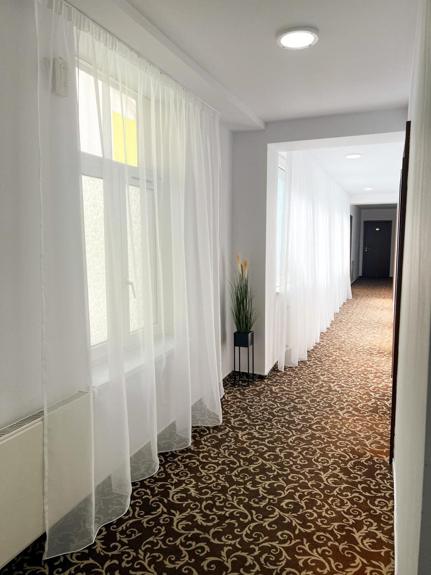 Hotel Neon Timisoara Exterior foto