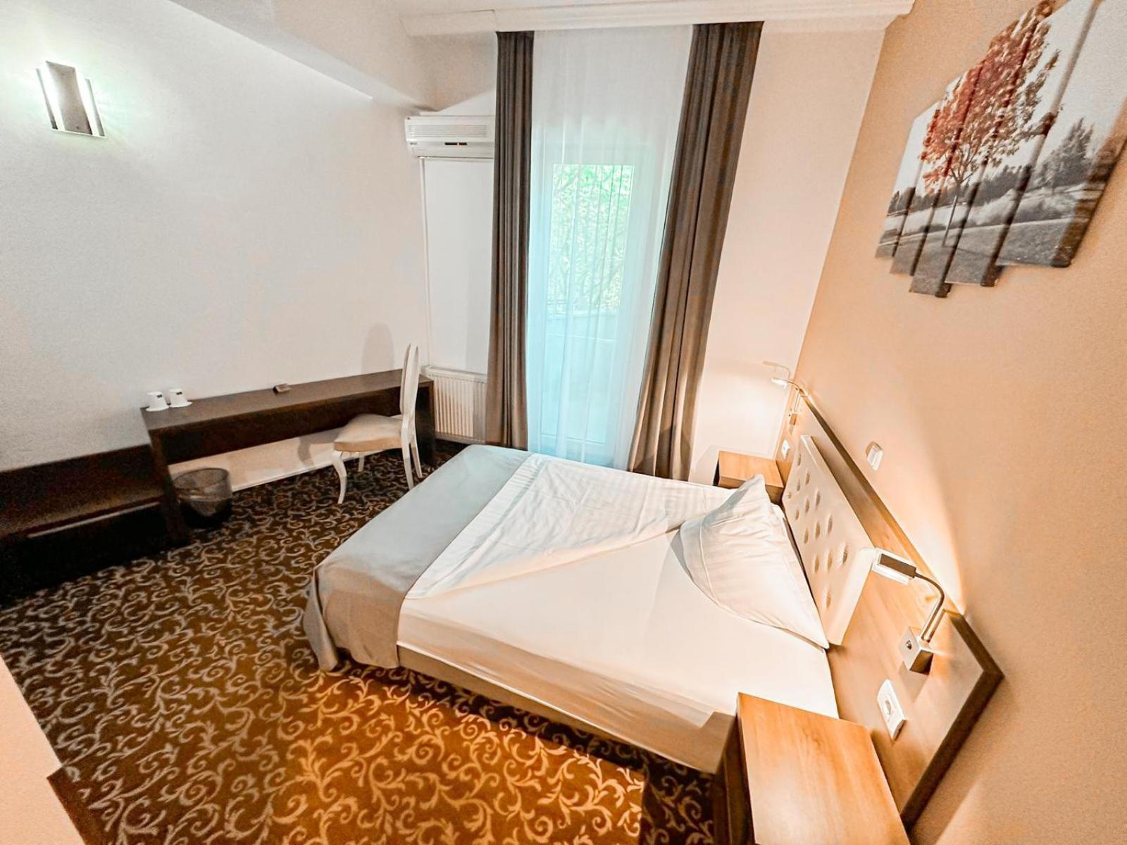 Hotel Neon Timisoara Exterior foto